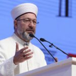 Diyanet İşleri Başkanı Erbaş: 15 Temmuz şanlı direnişi, FETÖ ihanetini bütün yönleriyle ifşa etmiştir